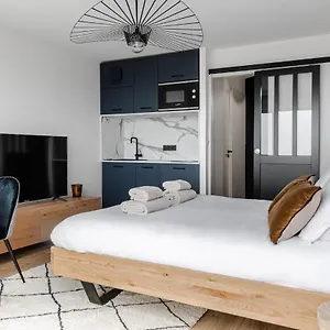 https://studio-vue-mer-avec-terrasse-et-accs-plage.inbrittany.com