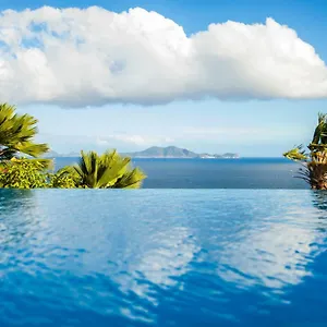 https://casa-la-colline.comcaribbean.com