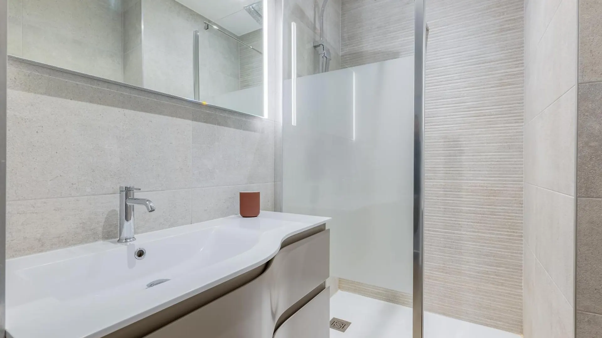 Le Lac - Appartement 15' Partdieu Et Bellecour Lyon 0*,